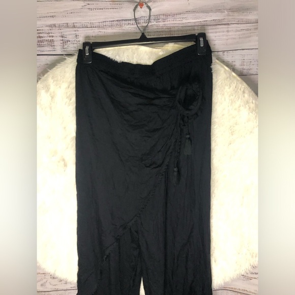 VENUS Elegant Black Swim Coverup Wrap pants size Large NWOT - Picture 2 of 12